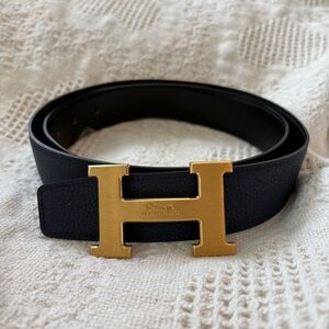 Hermes Navy Leather Belt with Gold 'H' Hermes Buckle 43 inches long
